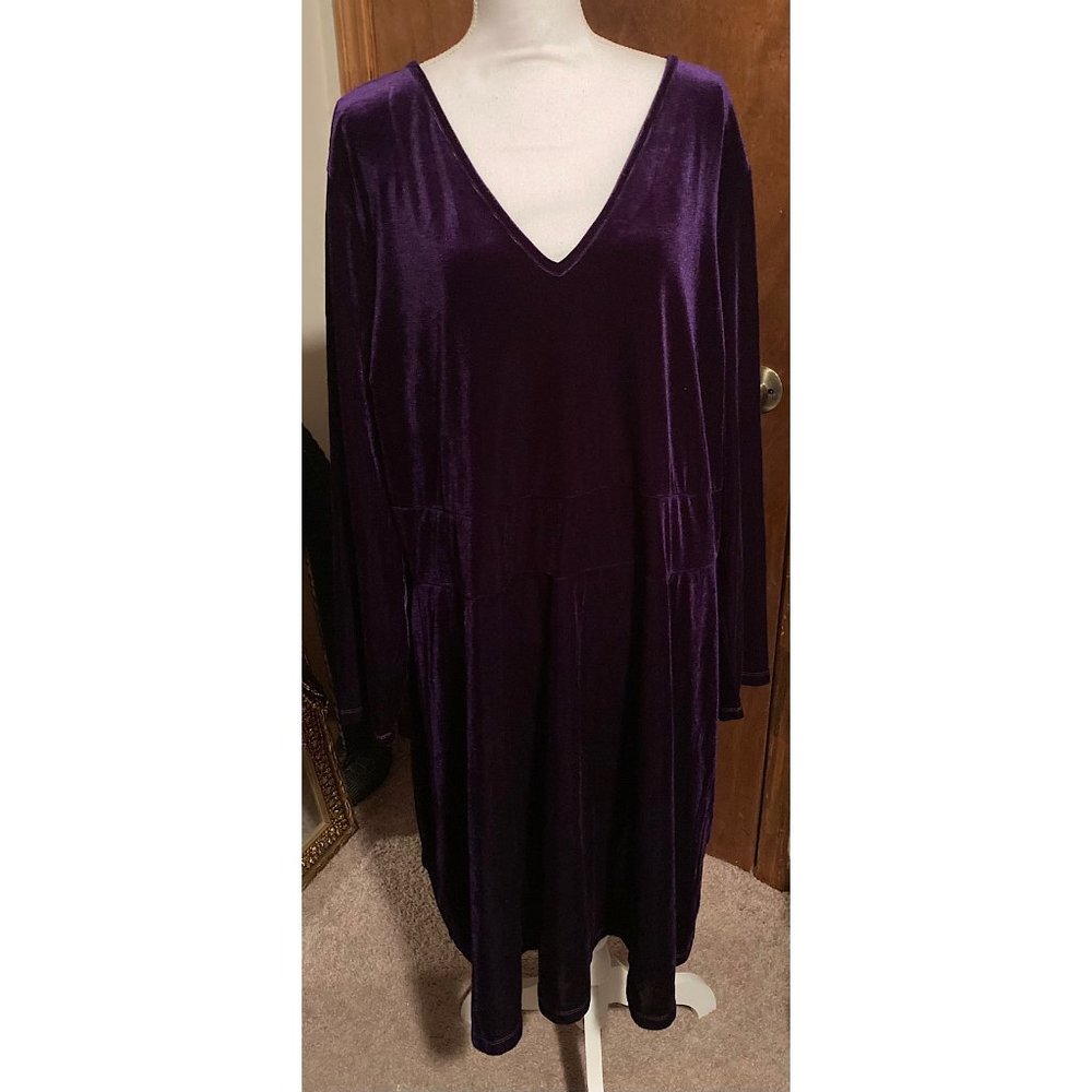 Size 3X 26W/28W Signature Purple Velvet Dress